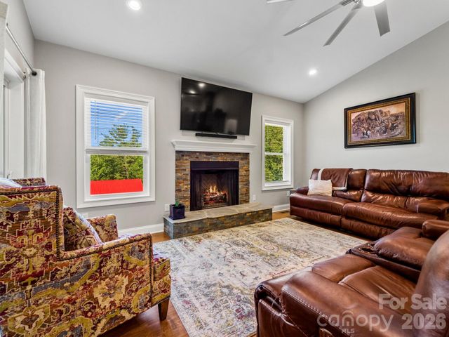 154 & 156 Dogwood Drive, Weaverville, NC 28787