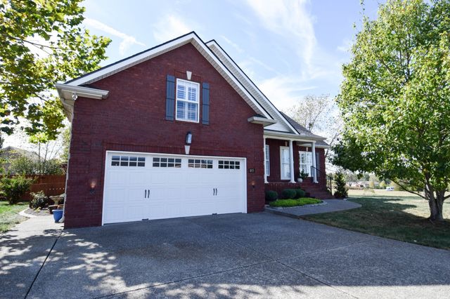 185 Stanley Dr, Gallatin, TN 37066