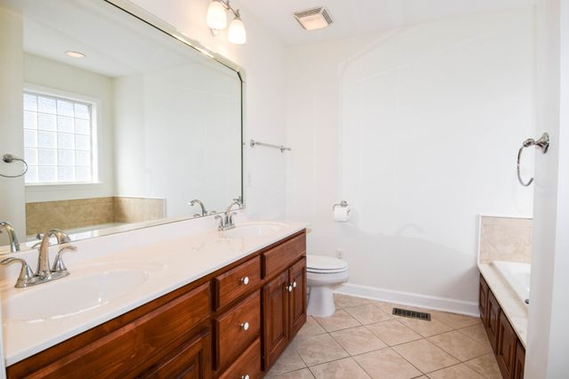 185 Stanley Dr, Gallatin, TN 37066