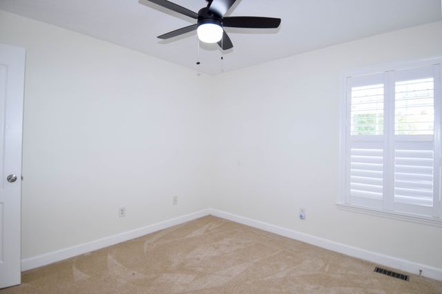 185 Stanley Dr, Gallatin, TN 37066