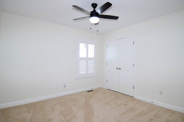 185 Stanley Dr, Gallatin, TN 37066