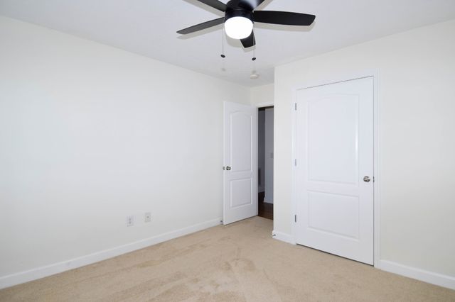 185 Stanley Dr, Gallatin, TN 37066