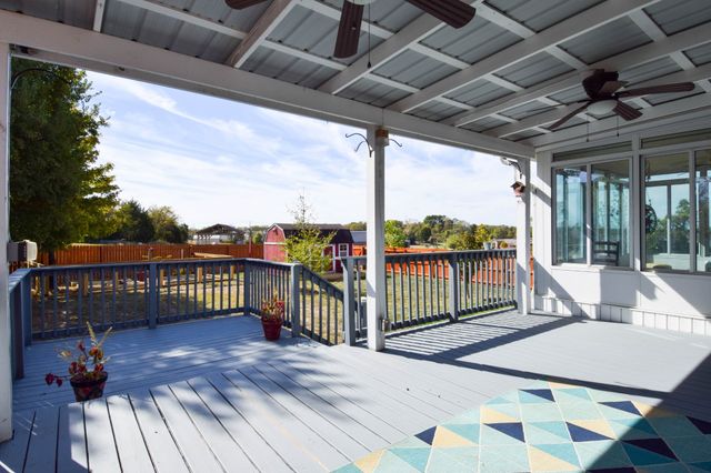 185 Stanley Dr, Gallatin, TN 37066