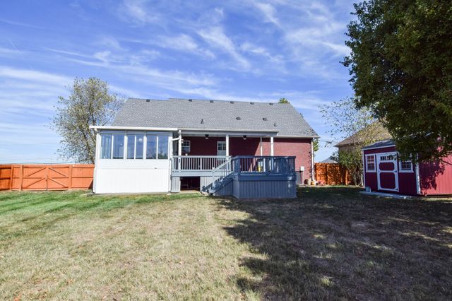 185 Stanley Dr, Gallatin, TN 37066