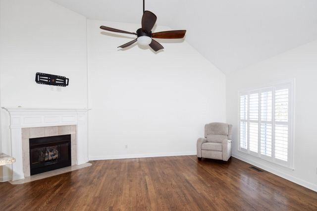 185 Stanley Dr, Gallatin, TN 37066