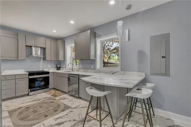 116 Linden AVE, Hampton, VA 23669