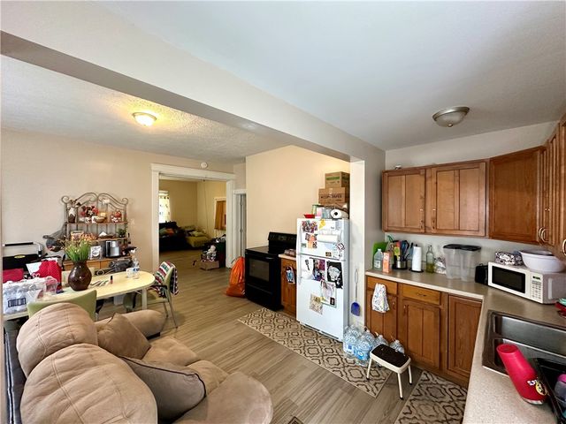 602 Court St, New Castle, PA 16101