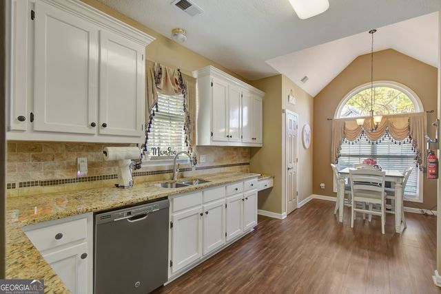 310 Rock Hill Dr, Fayetteville, GA 30215
