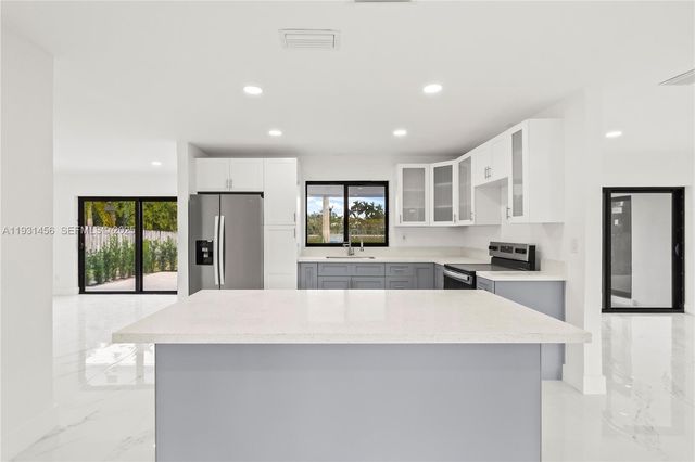 8631 NW 24th Court, Pembroke Pines, FL 33024