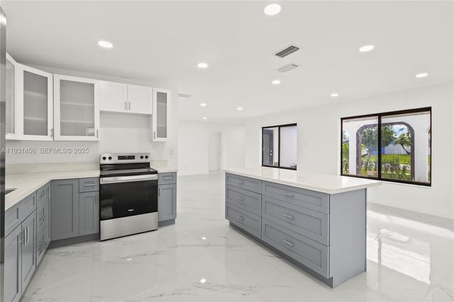 8631 NW 24th Court, Pembroke Pines, FL 33024