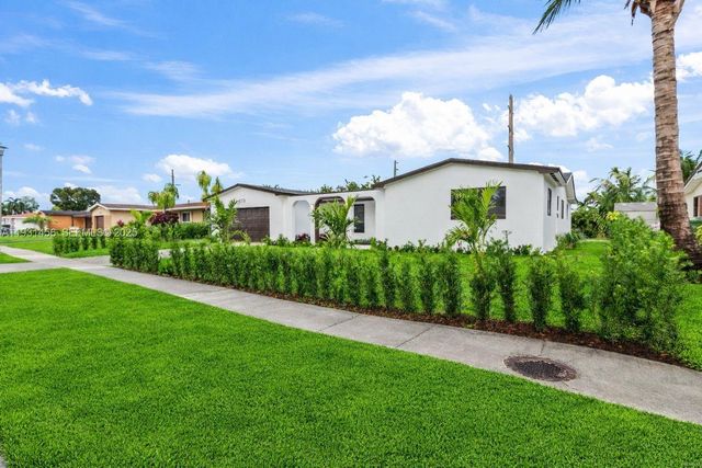 8631 NW 24th Court, Pembroke Pines, FL 33024