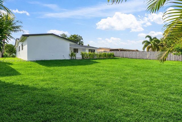 8631 NW 24th Court, Pembroke Pines, FL 33024