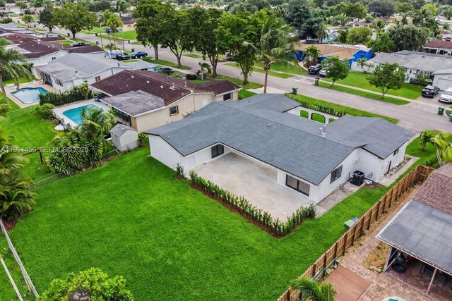 8631 NW 24th Court, Pembroke Pines, FL 33024