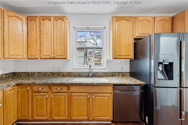 6565 Roosevelt Avenue, Charleston, WV 25304