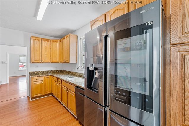 6565 Roosevelt Avenue, Charleston, WV 25304