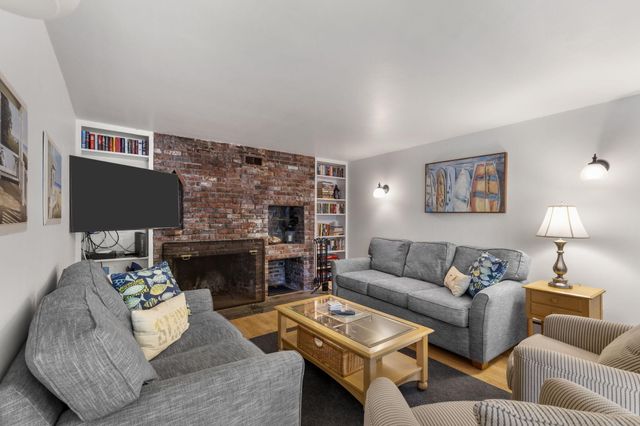 93 Grey Neck Road, West Harwich, MA 02671