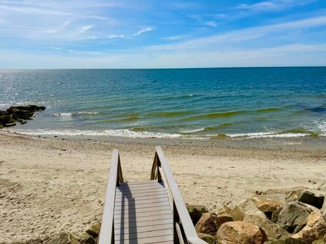 93 Grey Neck Road, West Harwich, MA 02671