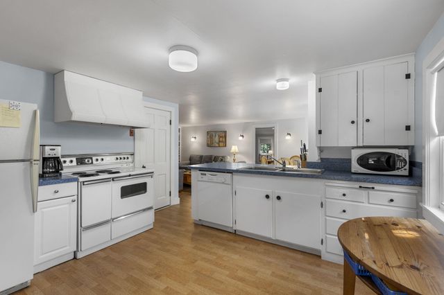 93 Grey Neck Road, West Harwich, MA 02671