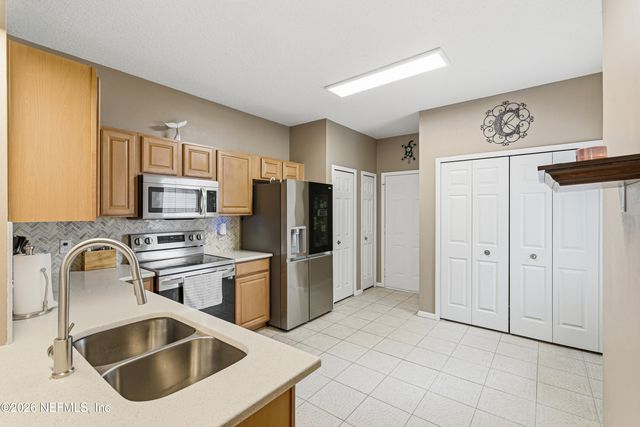325 SOUTHERN BRANCH Lane, St. Johns, FL 32259