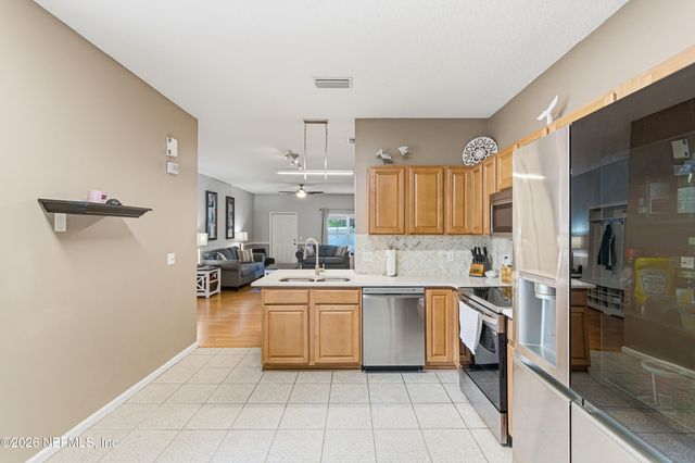 325 SOUTHERN BRANCH Lane, St. Johns, FL 32259
