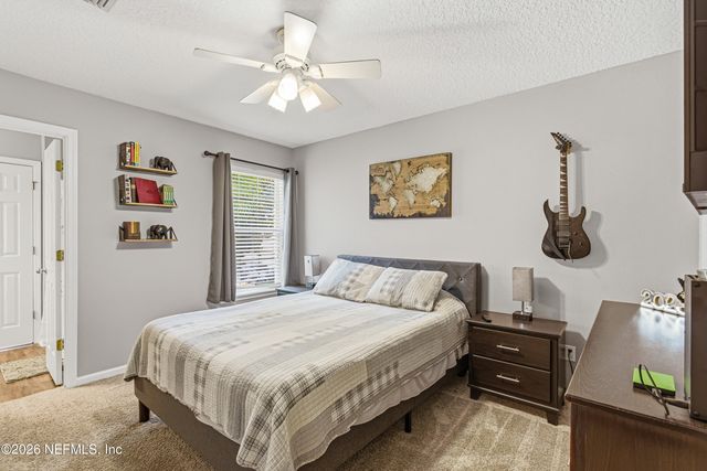 325 SOUTHERN BRANCH Lane, St. Johns, FL 32259
