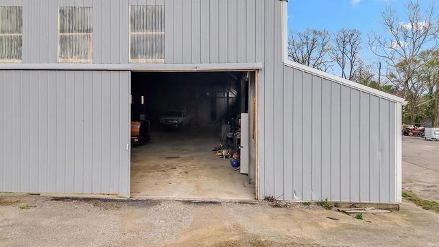 3160 Mitchell Road, Bedford, IN 47421