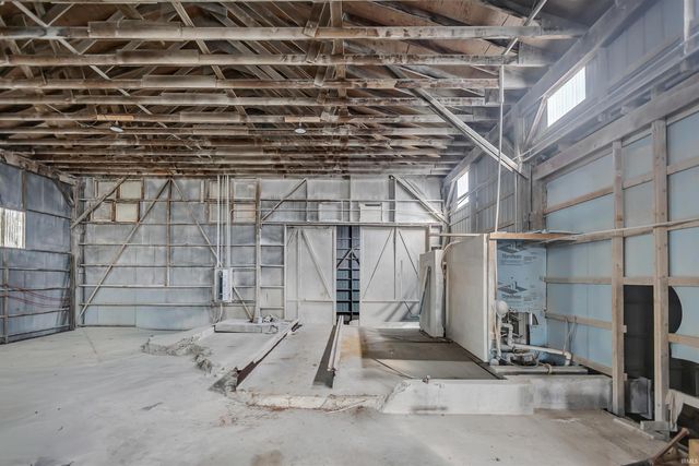 3160 Mitchell Road, Bedford, IN 47421