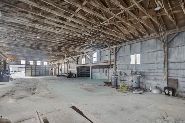 3160 Mitchell Road, Bedford, IN 47421