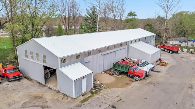 3160 Mitchell Road, Bedford, IN 47421