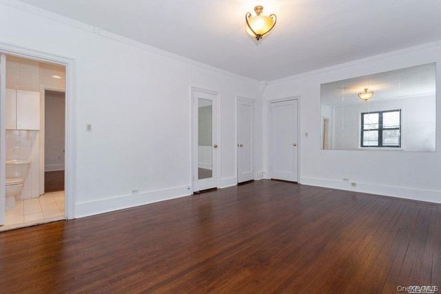 141 Wyckoff Place 4A, Woodmere, NY 11598