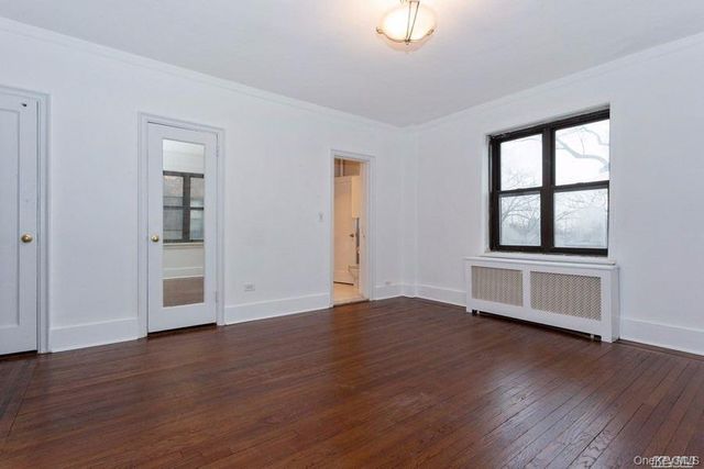 141 Wyckoff Place 4A, Woodmere, NY 11598