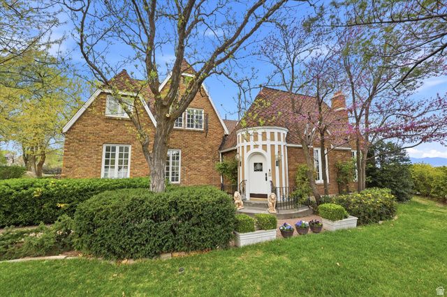 8620 S 1185 E, Sandy, UT 84094