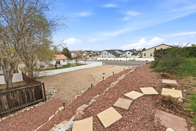 8620 S 1185 E, Sandy, UT 84094