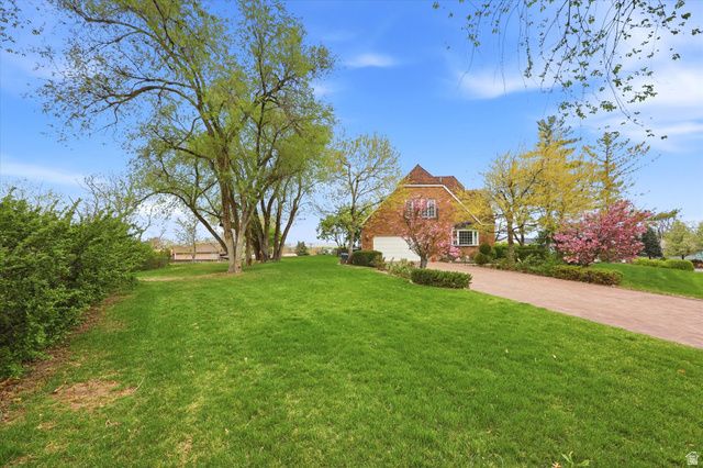 8620 S 1185 E, Sandy, UT 84094