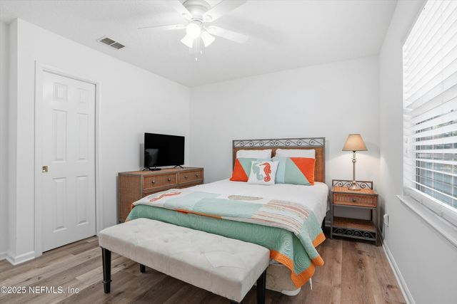 1838 CARDINAL Court, Jacksonville Beach, FL 32250