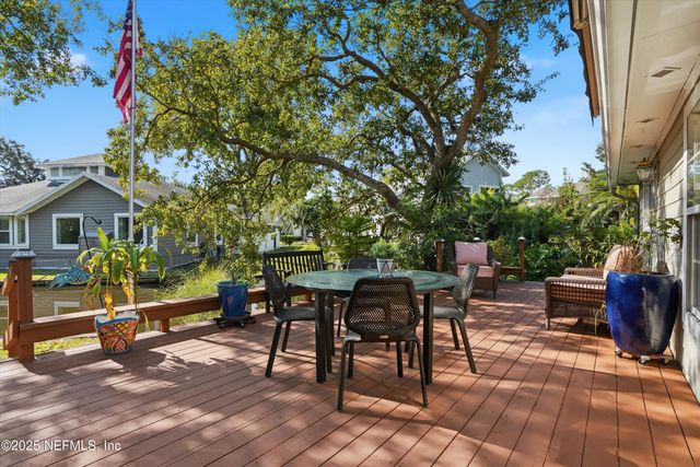 1838 CARDINAL Court, Jacksonville Beach, FL 32250