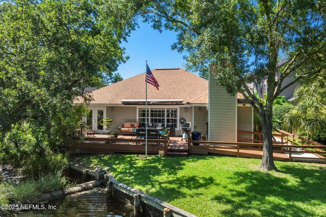 1838 CARDINAL Court, Jacksonville Beach, FL 32250