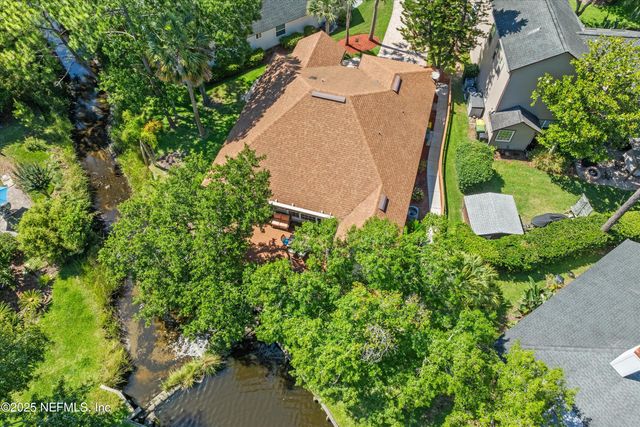 1838 CARDINAL Court, Jacksonville Beach, FL 32250