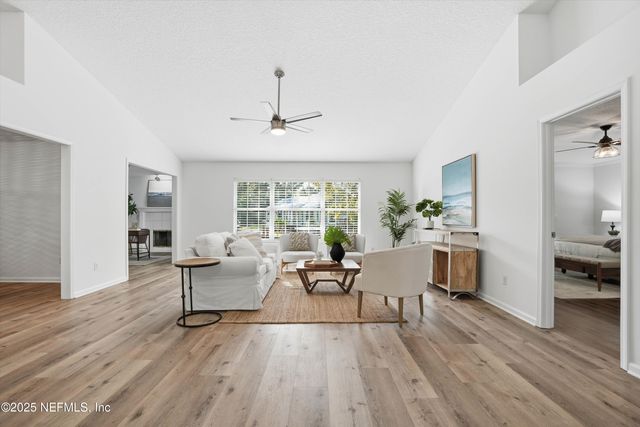 1838 CARDINAL Court, Jacksonville Beach, FL 32250