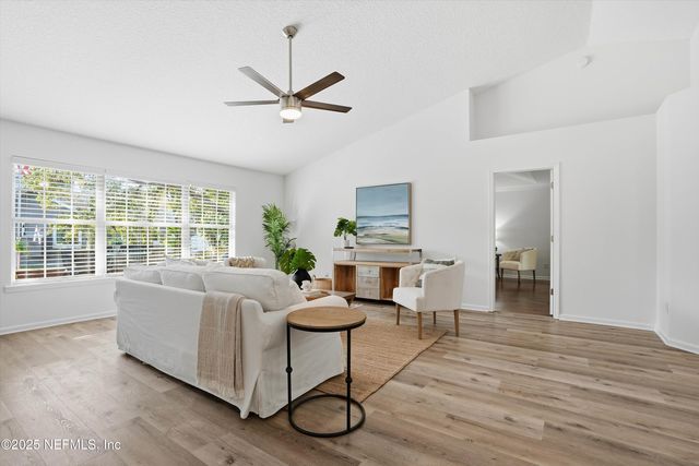 1838 CARDINAL Court, Jacksonville Beach, FL 32250