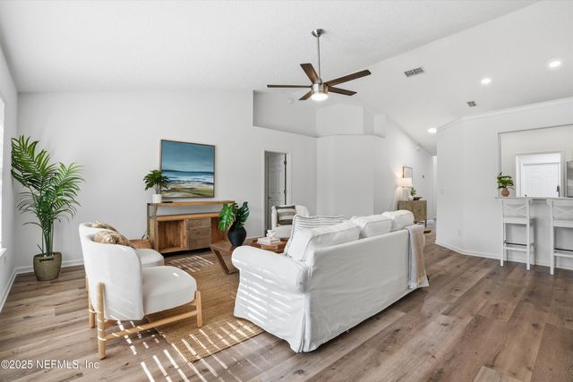 1838 CARDINAL Court, Jacksonville Beach, FL 32250