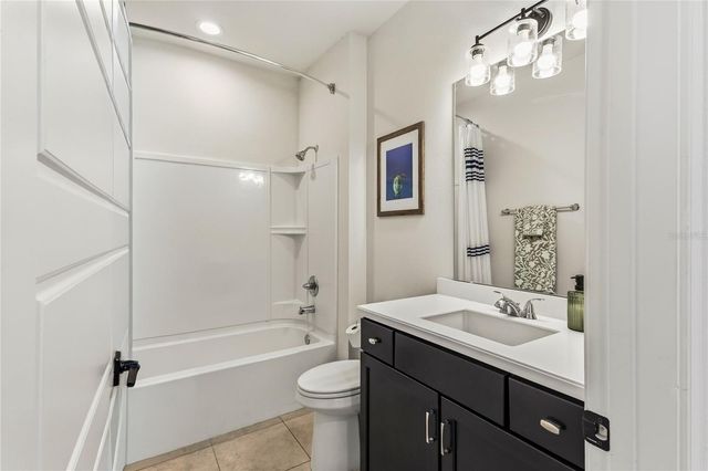 17 LOS LAGOS BOULEVARD, Palm Coast, FL 32137