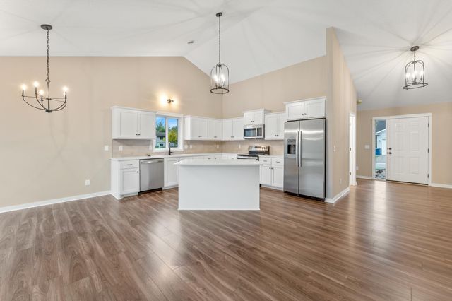 6254 209th Street N, Forest Lake, MN 55025