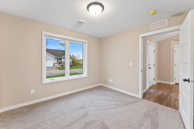 6254 209th Street N, Forest Lake, MN 55025