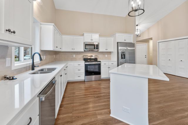 6254 209th Street N, Forest Lake, MN 55025