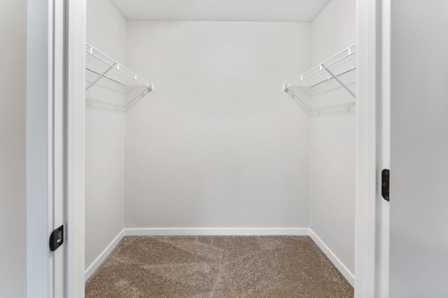 6254 209th Street N, Forest Lake, MN 55025