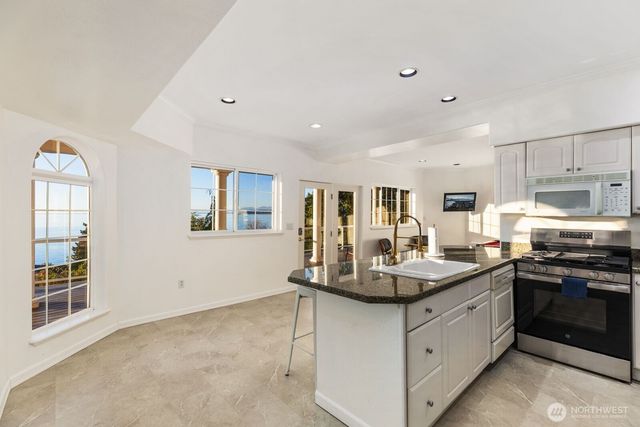 5913 Normar Place, Blaine, WA 98230