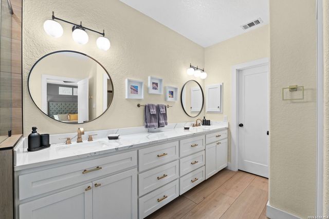 37 INWOOD HEIGHTS DR N, San Antonio, TX 78248