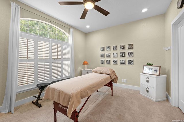 37 INWOOD HEIGHTS DR N, San Antonio, TX 78248