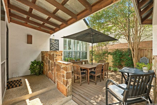 37 INWOOD HEIGHTS DR N, San Antonio, TX 78248
